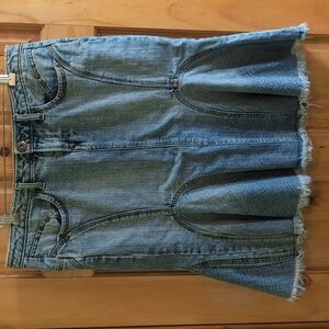 l.e.i. Ashley Ultra low-rise Jean Skirt Size 9